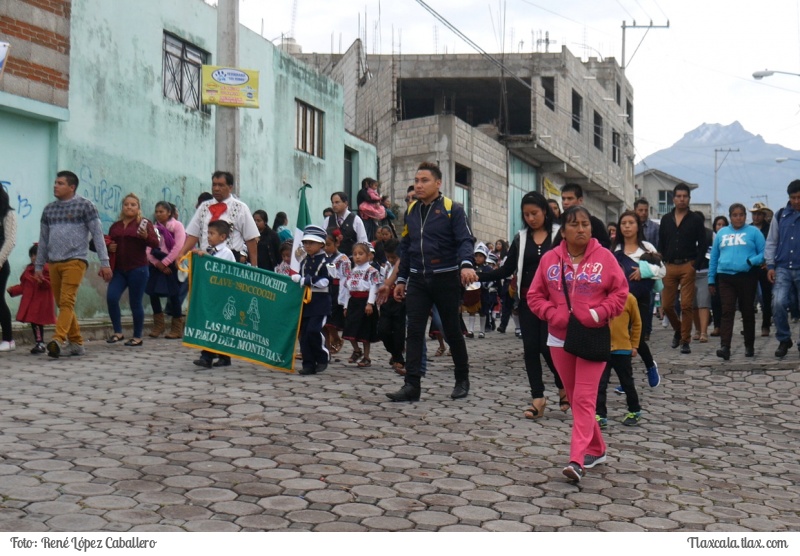 Desfile 16 de septiembre del 2018 San Isidro Buensuceso - Foto