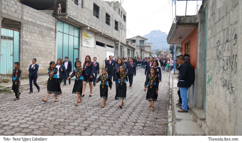 Desfile 16 de septiembre del 2018 San Isidro Buensuceso - Foto