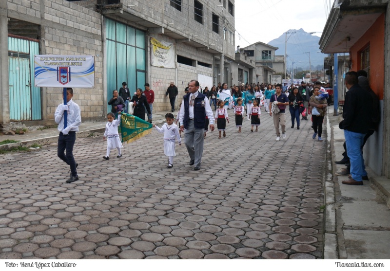 Desfile 16 de septiembre del 2018 San Isidro Buensuceso - Foto