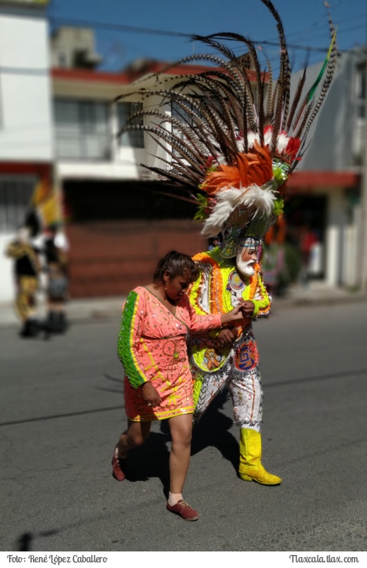 Camada &quot;Chalchitepec&quot; de Santa Anita Huiloac bailando en las calles de Apizaco - 5 de marzo del 2019 - Foto