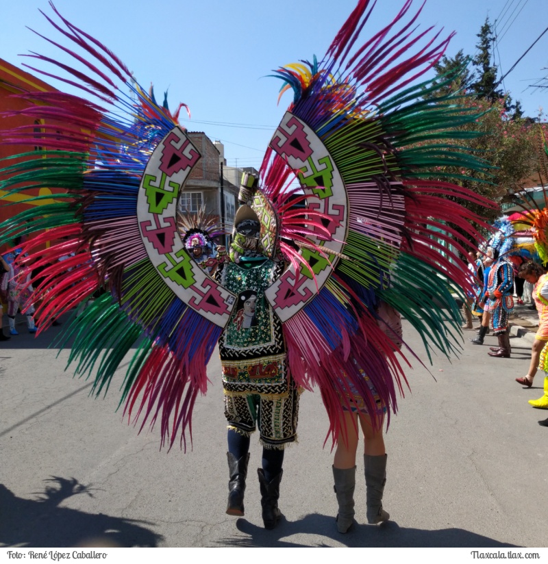Camada &quot;Chalchitepec&quot; de Santa Anita Huiloac bailando en las calles de Apizaco - 5 de marzo del 2019 - Foto
