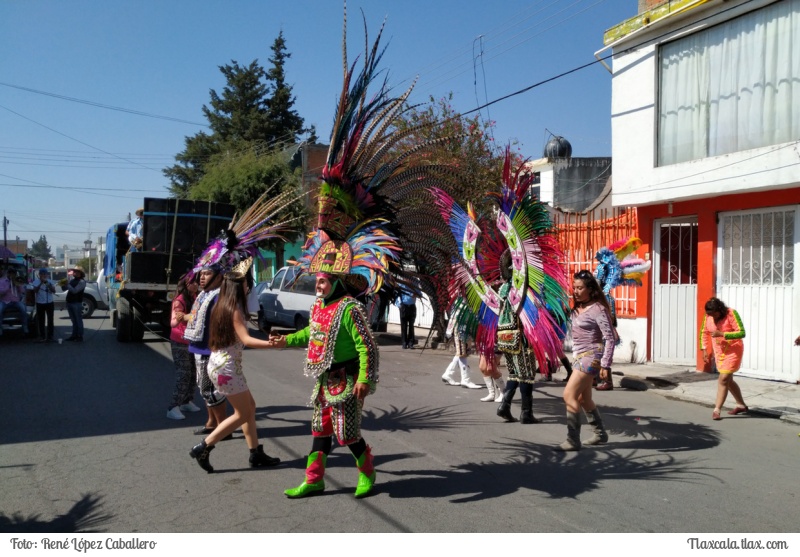 Camada &quot;Chalchitepec&quot; de Santa Anita Huiloac bailando en las calles de Apizaco - 5 de marzo del 2019 - Foto