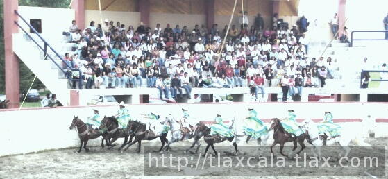 ABANICO DE LAS RANCHERITAS DE LA HERRADURA