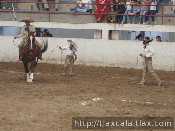 Uriel Montiel de Tlax en las manganas a pie