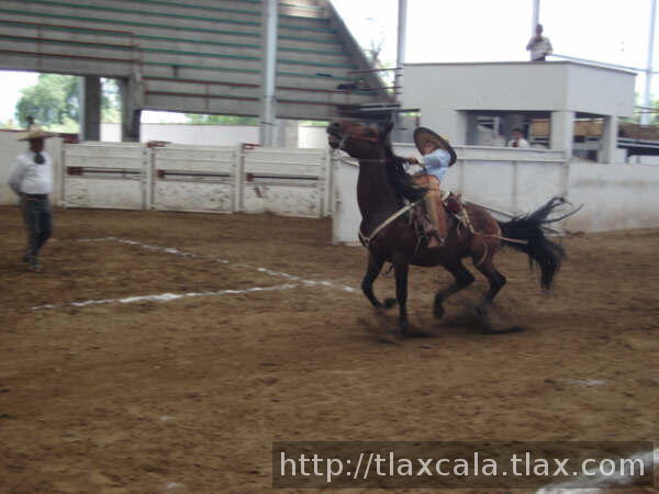 Alejandro Cruz  de Tlax Probando punta