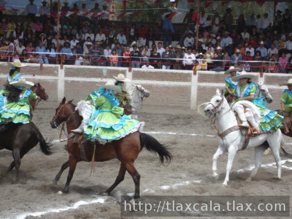 Feria de escaramuzas Tlaxco 2007 - Foto