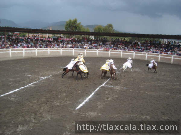 Feria de escaramuzas Tlaxco 2007 - Foto
