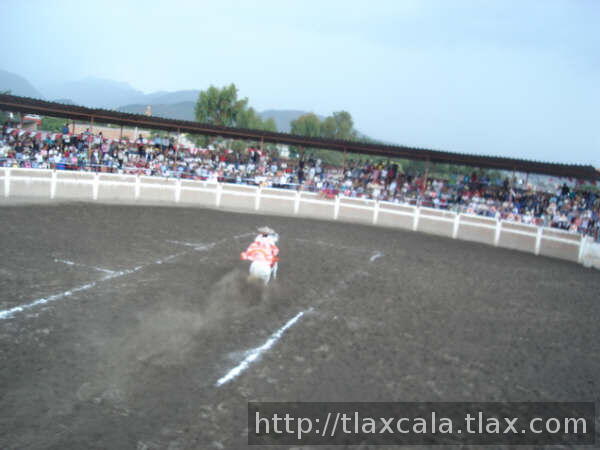 Feria de escaramuzas Tlaxco 2007 - Foto
