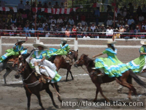 Feria de escaramuzas Tlaxco 2007 - Foto