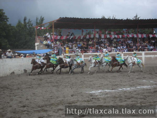Feria de escaramuzas Tlaxco 2007 - Foto
