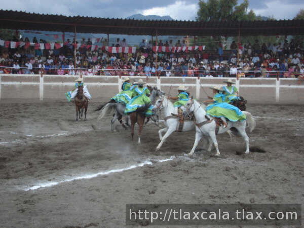 Feria de escaramuzas Tlaxco 2007 - Foto