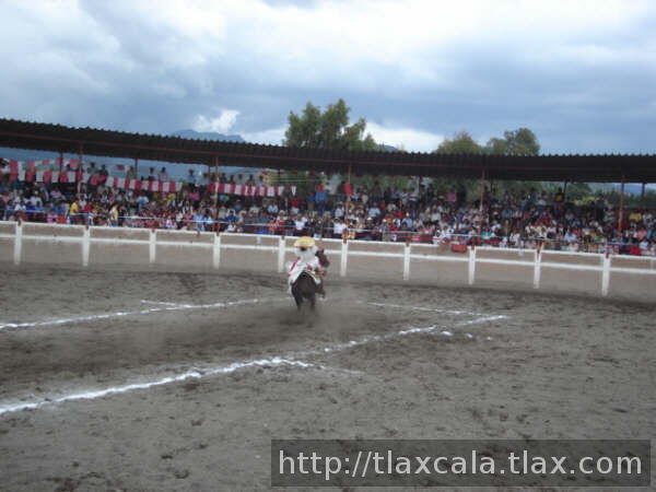 Feria de escaramuzas Tlaxco 2007 - Foto