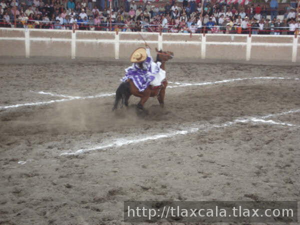 Feria de escaramuzas Tlaxco 2007 - Foto