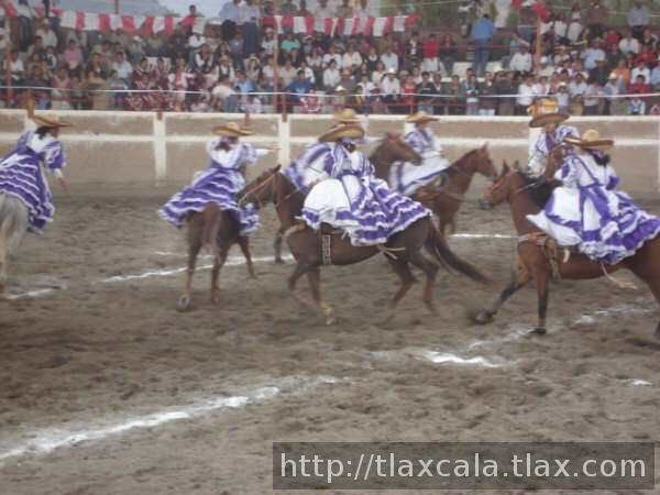 Feria de escaramuzas Tlaxco 2007 - Foto