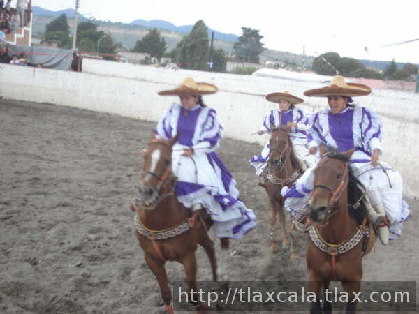 Feria de escaramuzas Tlaxco 2007 - Foto