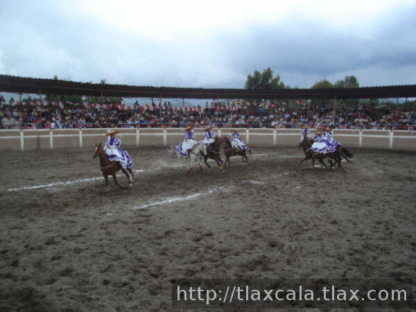 Feria de escaramuzas Tlaxco 2007 - Foto
