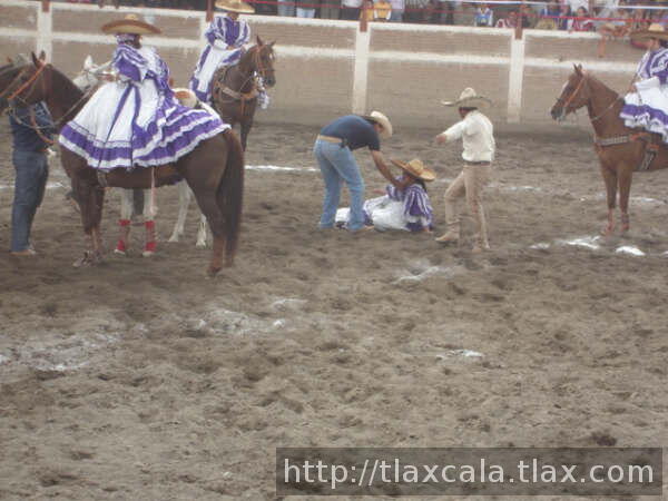 Feria de escaramuzas Tlaxco 2007 - Foto