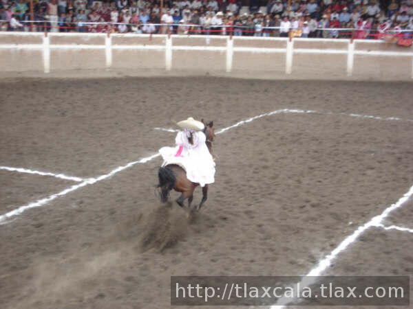Feria de escaramuzas Tlaxco 2007 - Foto