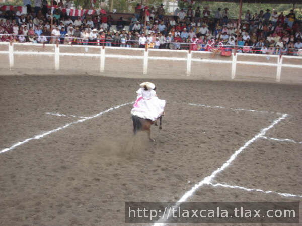 Feria de escaramuzas Tlaxco 2007 - Foto