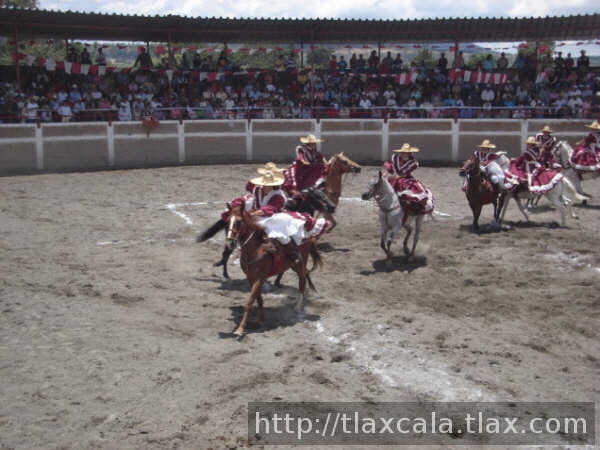 Feria de escaramuzas Tlaxco 2007 - Foto