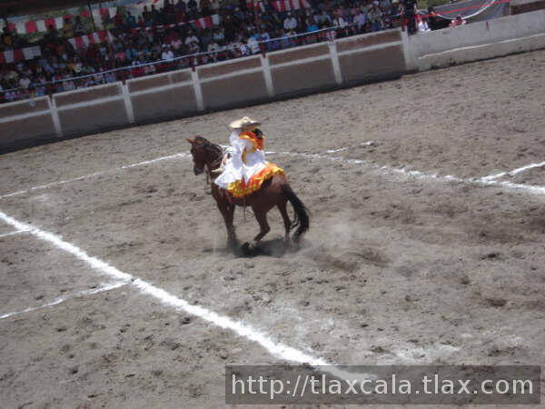 Feria de escaramuzas Tlaxco 2007 - Foto