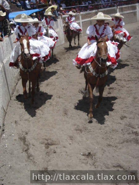 Feria de escaramuzas Tlaxco 2007 - Foto