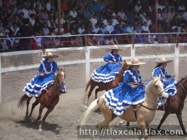 Feria de escaramuzas Tlaxco 2007 - Foto