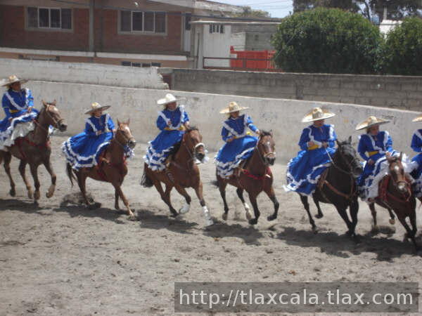 Feria de escaramuzas Tlaxco 2007 - Foto