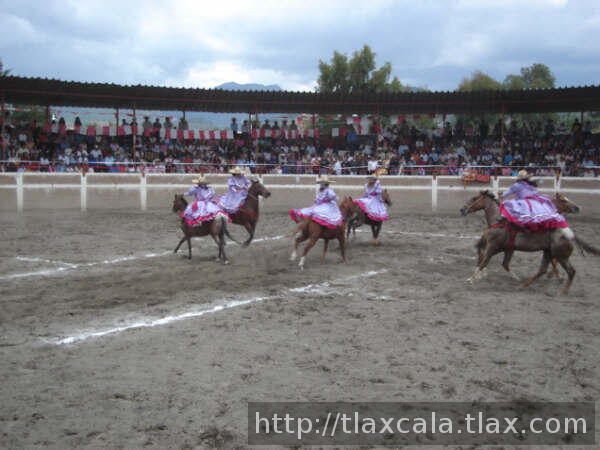 Feria de escaramuzas Tlaxco 2007 - Foto