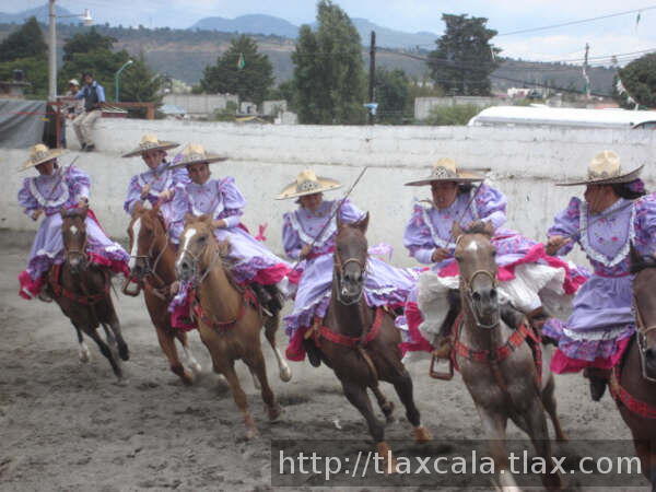 Feria de escaramuzas Tlaxco 2007 - Foto