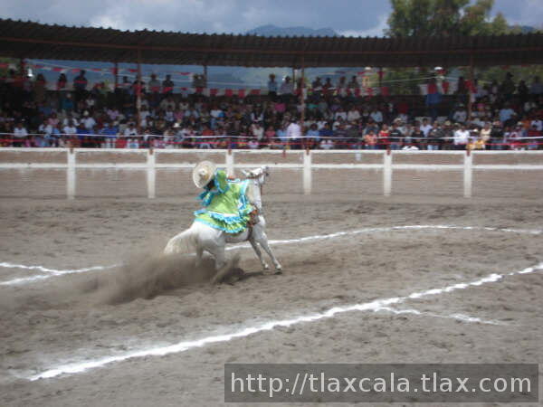 Feria de escaramuzas Tlaxco 2007 - Foto