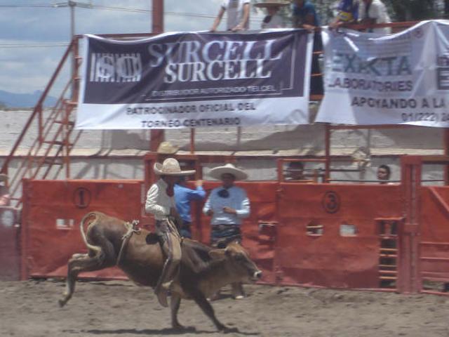 Torneo del Centenario en San Martin Texmelucan - Foto