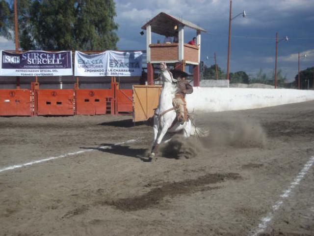 Torneo del Centenario en San Martin Texmelucan - Foto