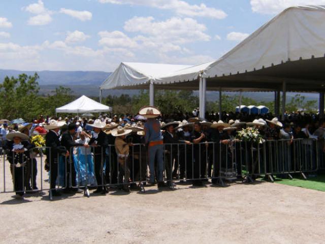 Gran contingete de charros de Zacatecas y sus alrededores