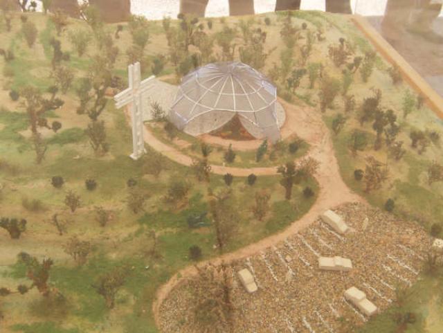 Panoramica de la maqueta del Mausoleo de la familia Aguilar