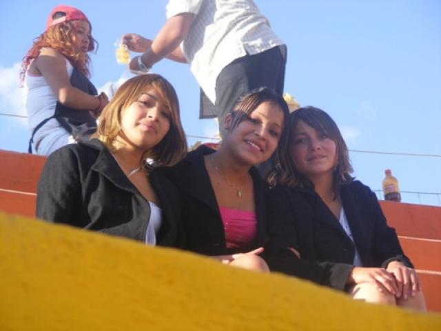 posando para la lente del &quot;RANA &quot;las chicas VIP.