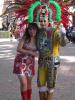 El joel con su pareja