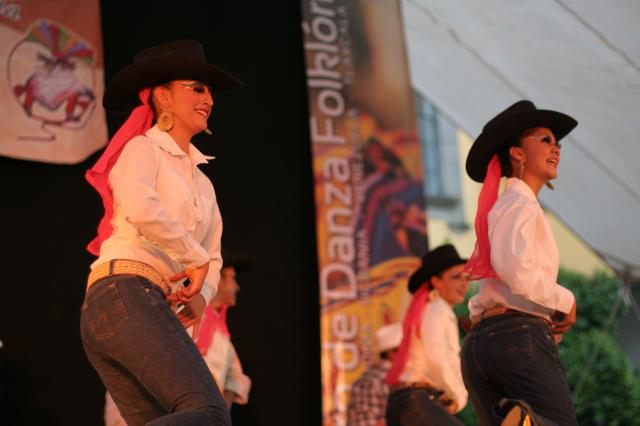 Ballet Folklrico de Tlaxcala en el ITC - Foto
