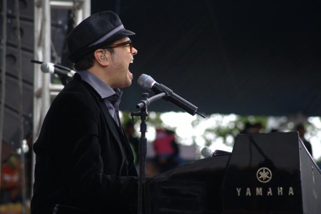 Aleks Syntek en la inaguracion de la Feria Tlaxcala 2010 - Foto